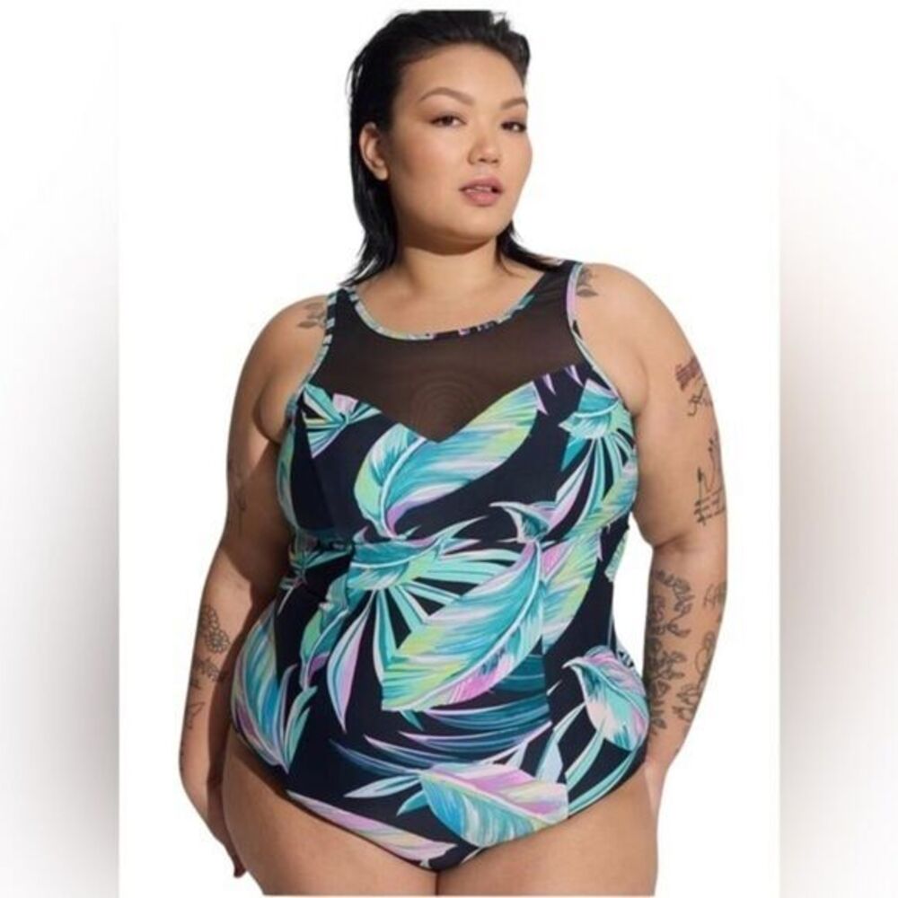 New Torrid Wireless Mesh High Neck One Piece Swimsuit size 1x‎